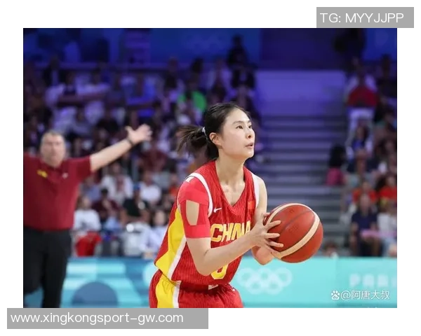 女篮球员在NCAAD1比赛中创纪录单场44分9板16抢断展现惊人实力