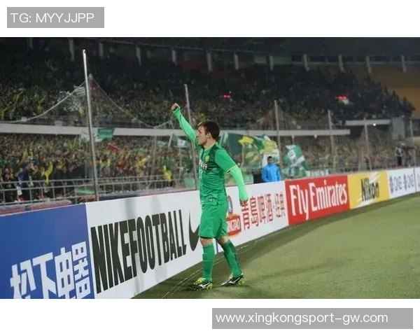 长春气温骤降却挡不住亚泰将士训练热情奋勇备战新赛季 长春气温骤降却挡不住亚泰将士训练热情奋勇备战新赛季